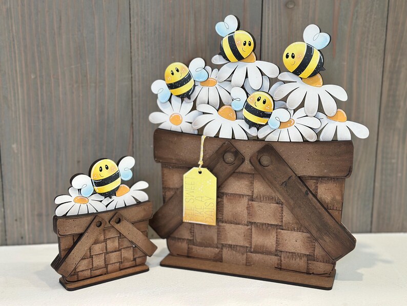Bee - # 1122 INSERT FOR INTERCHANGEABLE WOOD Wood Laser Blank | DIY Craft Cutout | Paint-Ready